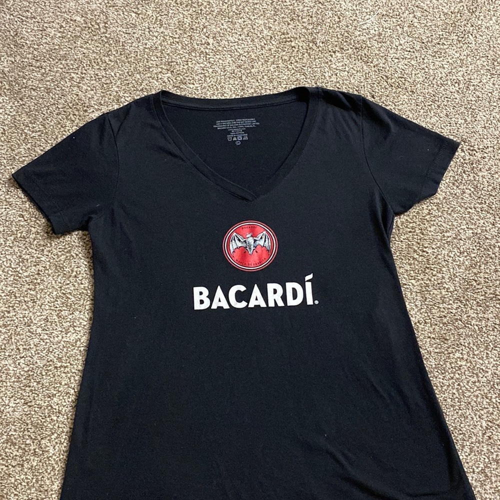 V-neck Bacardi shirt